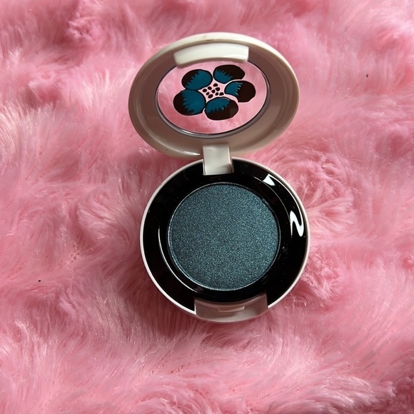 MAC Cosmetics Birds & Berries (Liberty of London) Limited Edition/Rare Eyeshadow - Picture 3 of 11